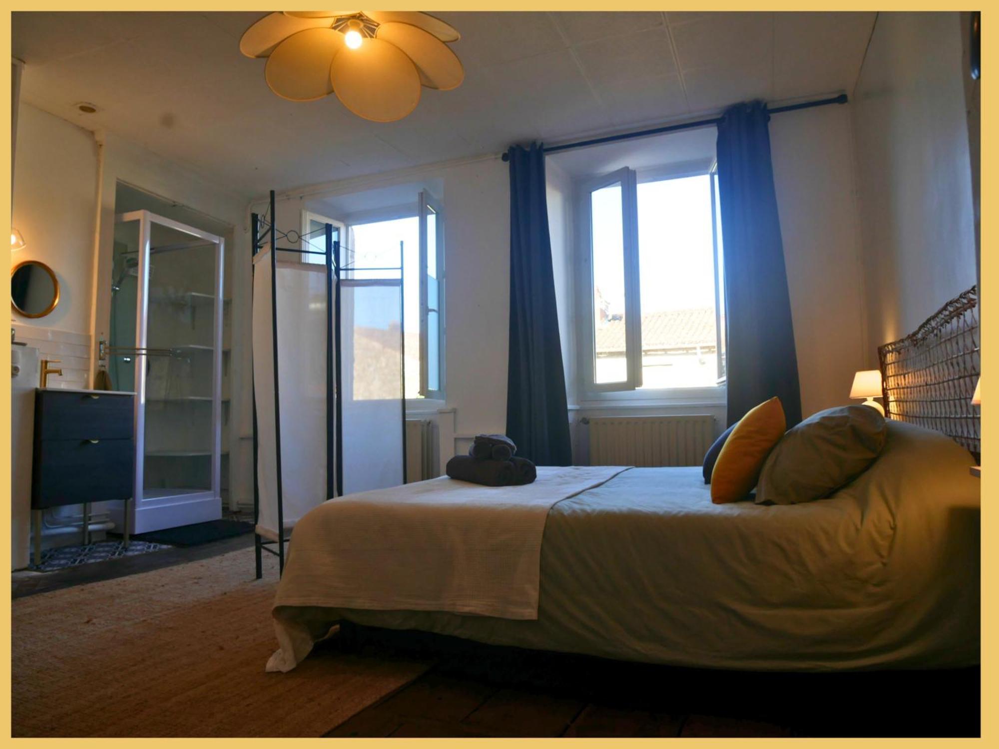 Les Suites De Bellac Exterior photo